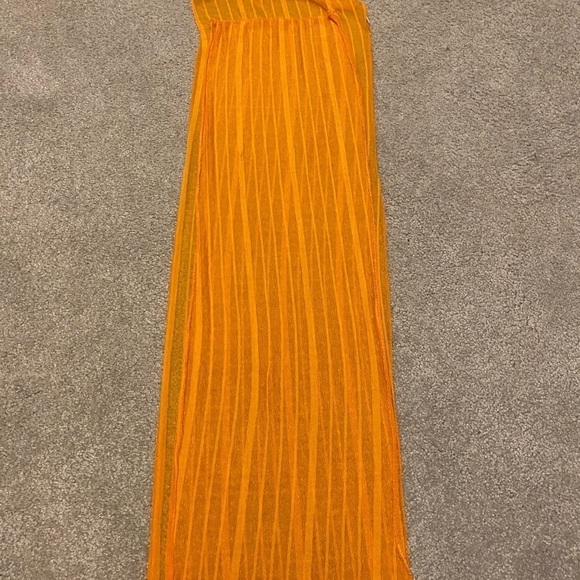 𝅺THIN Orange Scarf - Picture 9 of 9